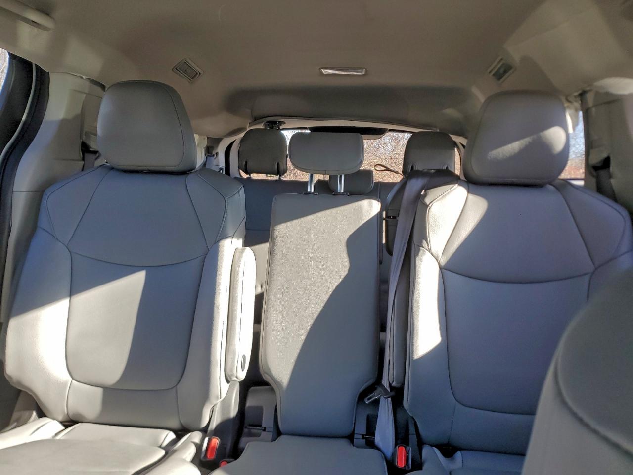 2024 Toyota Sienna Xle VIN: 5TDYRKECXRS206704 Lot: 97091725