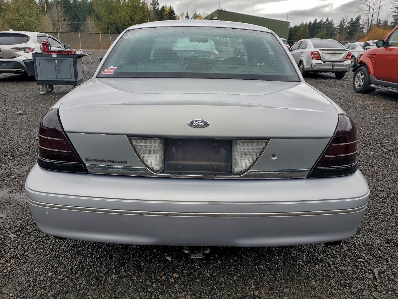 2001 Ford Crown Victoria Lx VIN: 2FAFP74W51X165564 Lot: 94812385