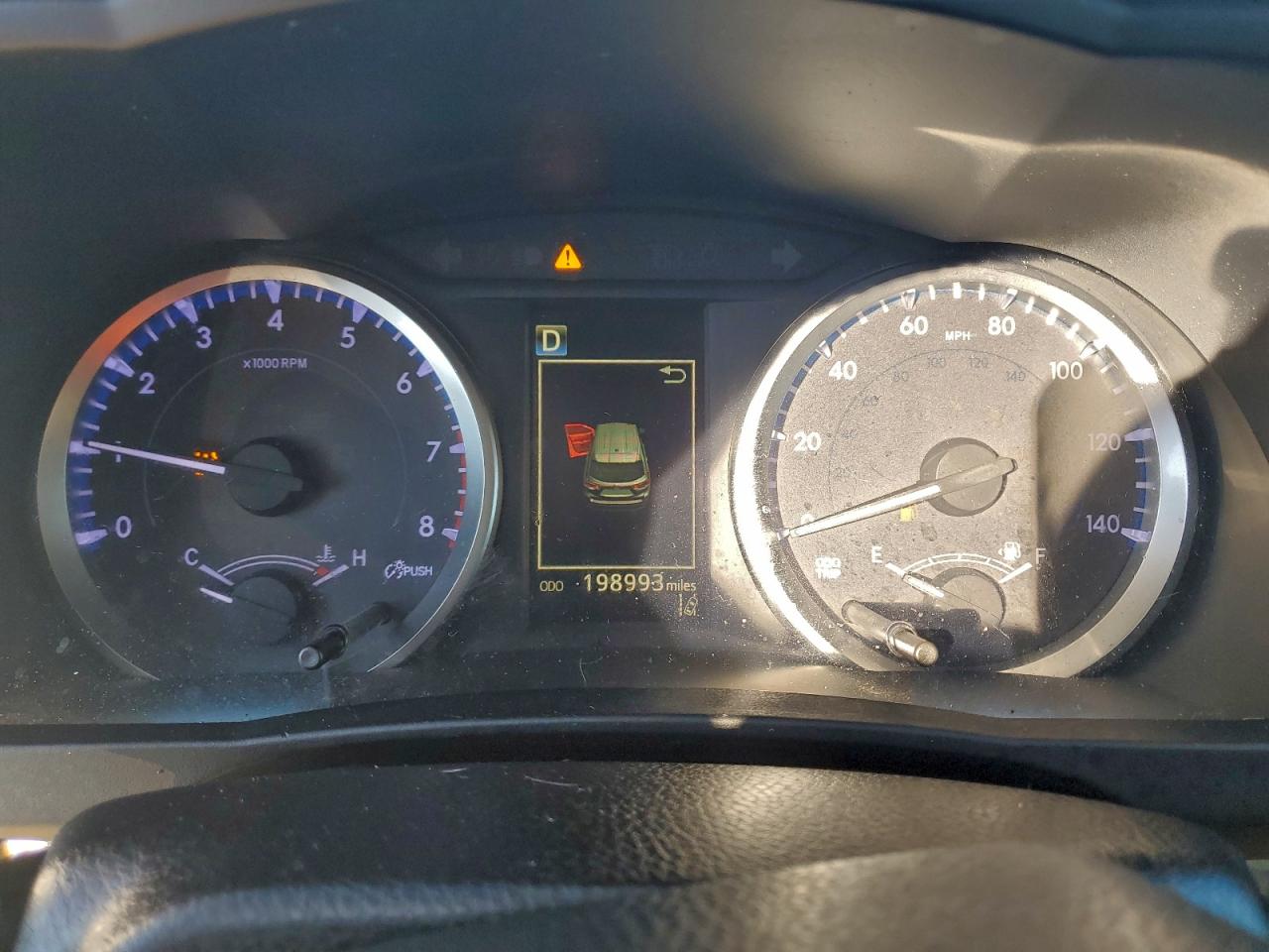 2018 Toyota Highlander Le VIN: 5TDBZRFH4JS848137 Lot: 95073965