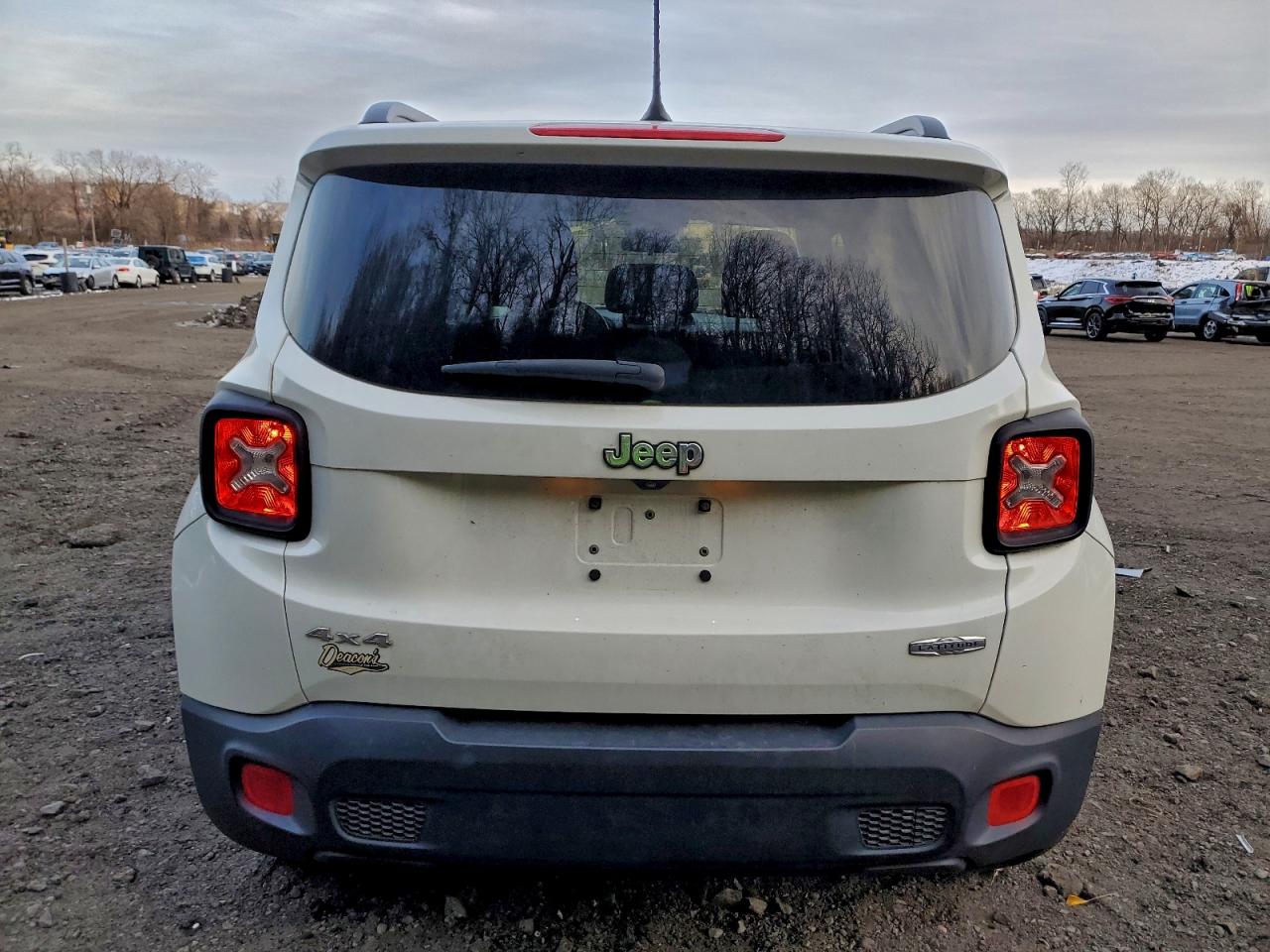 2017 Jeep Renegade Latitude VIN: ZACCJBBB8HPG44209 Lot: 94493475