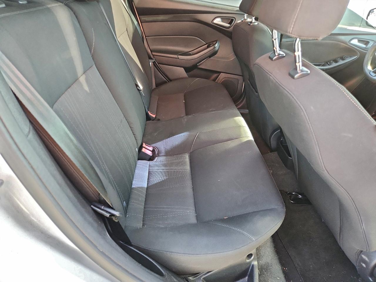 2016 Ford Focus Se VIN: 1FADP3F21GL217031 Lot: 96598975