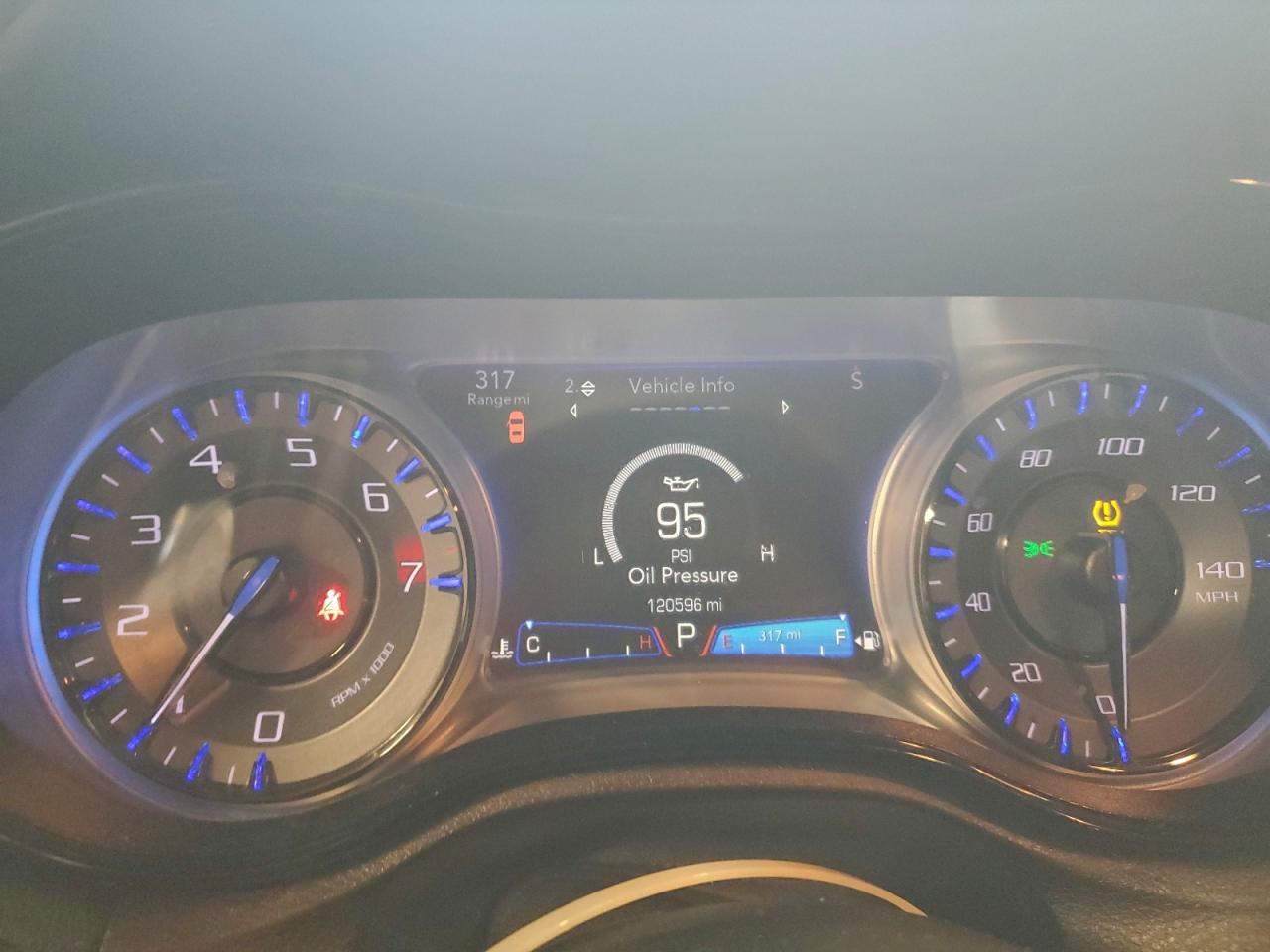 2018 Chrysler 300 S VIN: 2C3CCABG4JH137285 Lot: 94956125