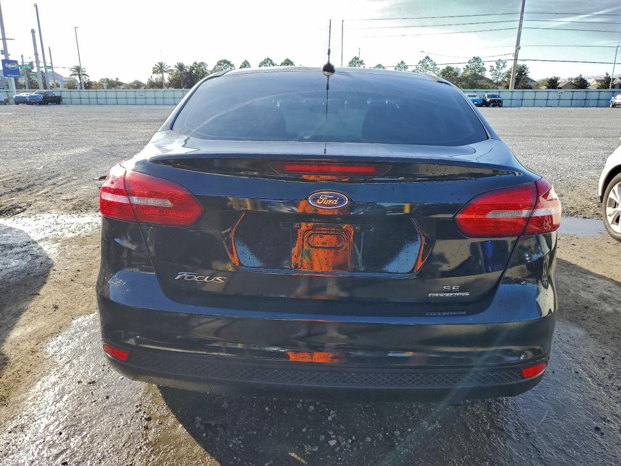 2016 Ford Focus Se VIN: 1FADP3F22GL292448 Lot: 95342305