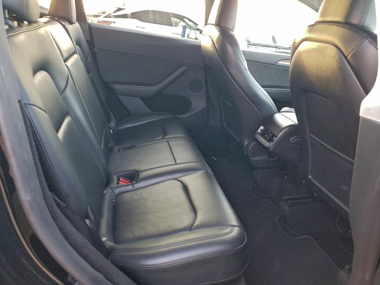 2023 Tesla Model Y VIN: 7SAYGDEE5PA124092 Lot: 94333795