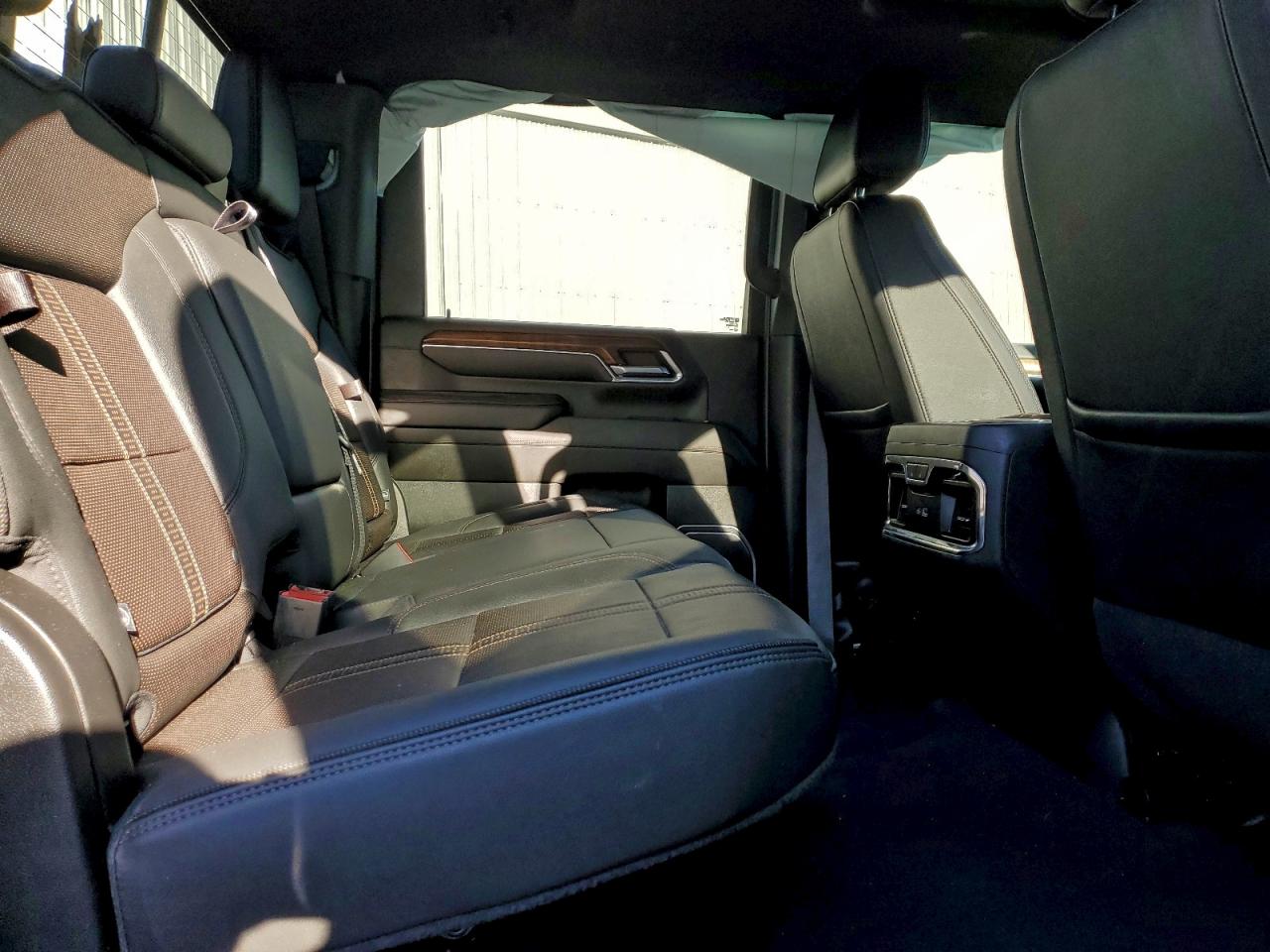 2024 Chevrolet Silverado K2500 High Country VIN: 2GC4YREY8R1100037 Lot: 94757445