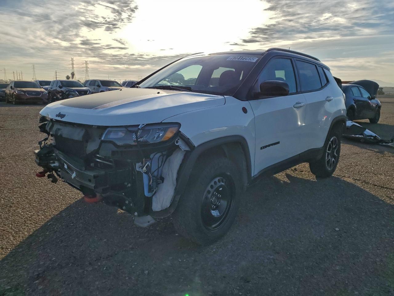 2025 Jeep Compass Trailhawk VIN: 3C4NJDDNXST533379 Lot: 97217265