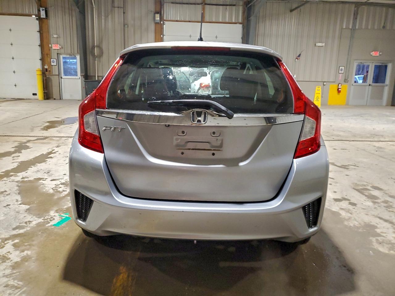 2017 Honda Fit Ex VIN: 3HGGK5H70HM704586 Lot: 96307825