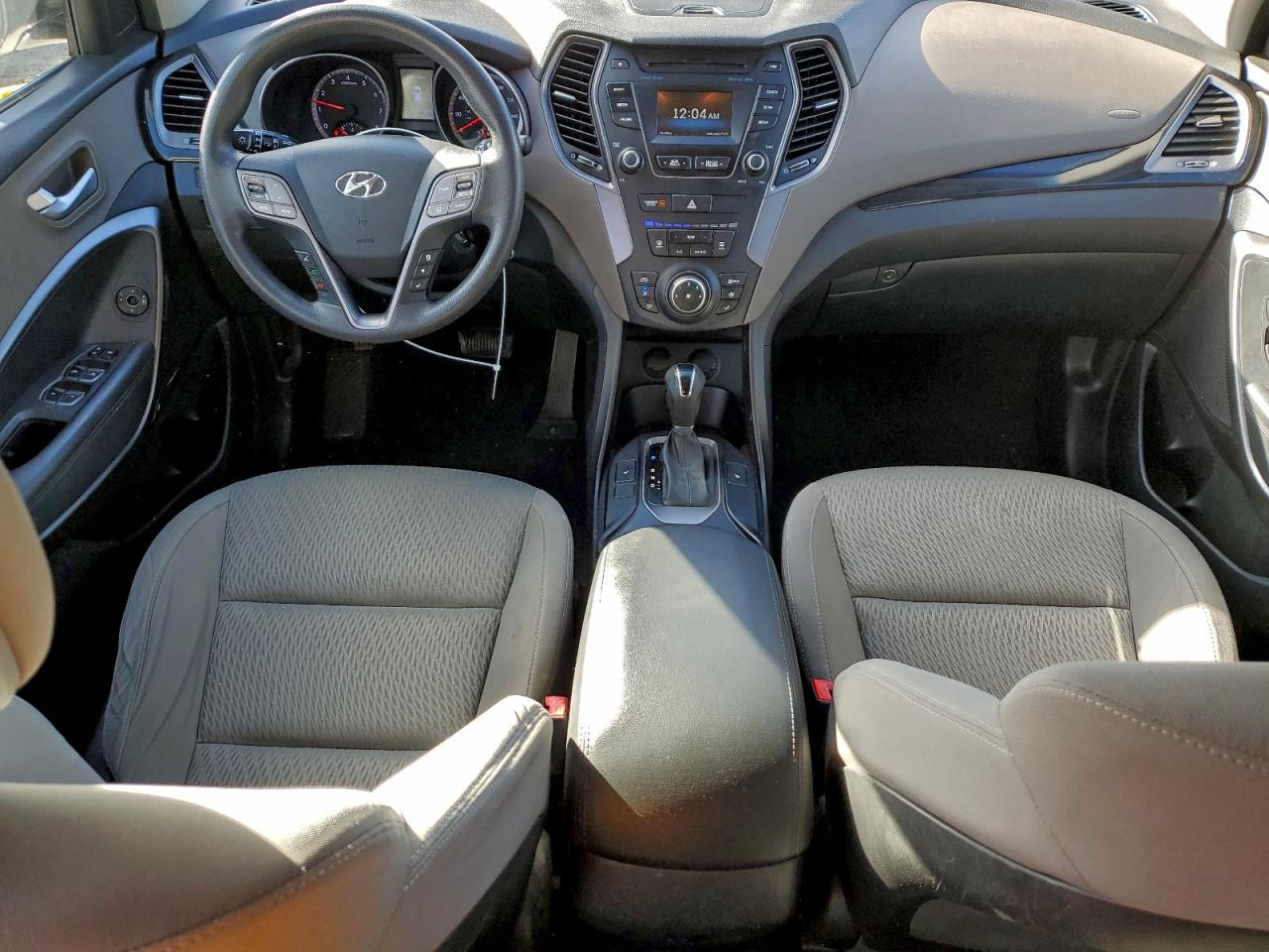 2016 Hyundai Santa Fe Se VIN: KM8SMDHF5GU151573 Lot: 94707495