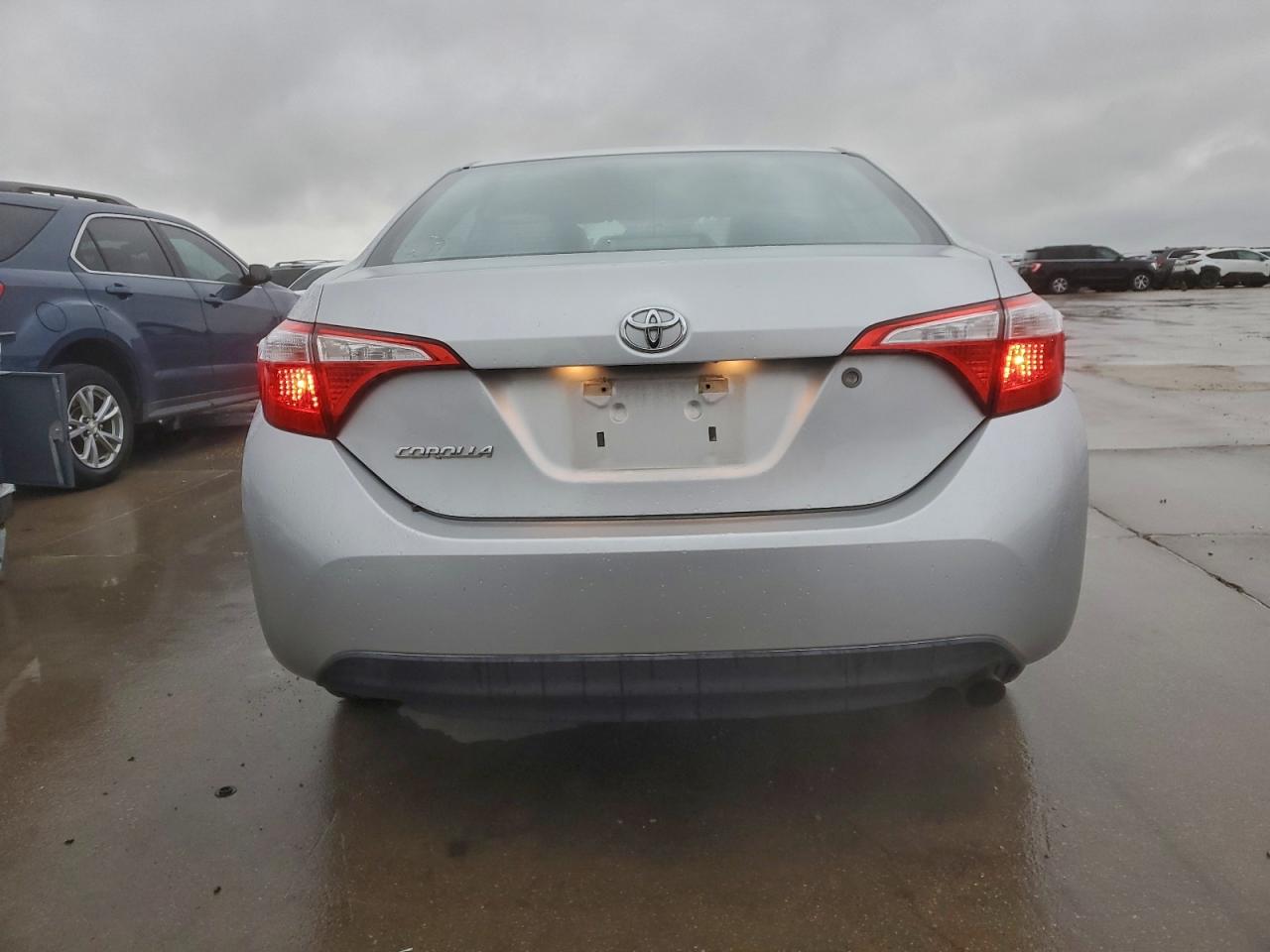 2015 Toyota Corolla L VIN: 5YFBURHE7FP341055 Lot: 94558885