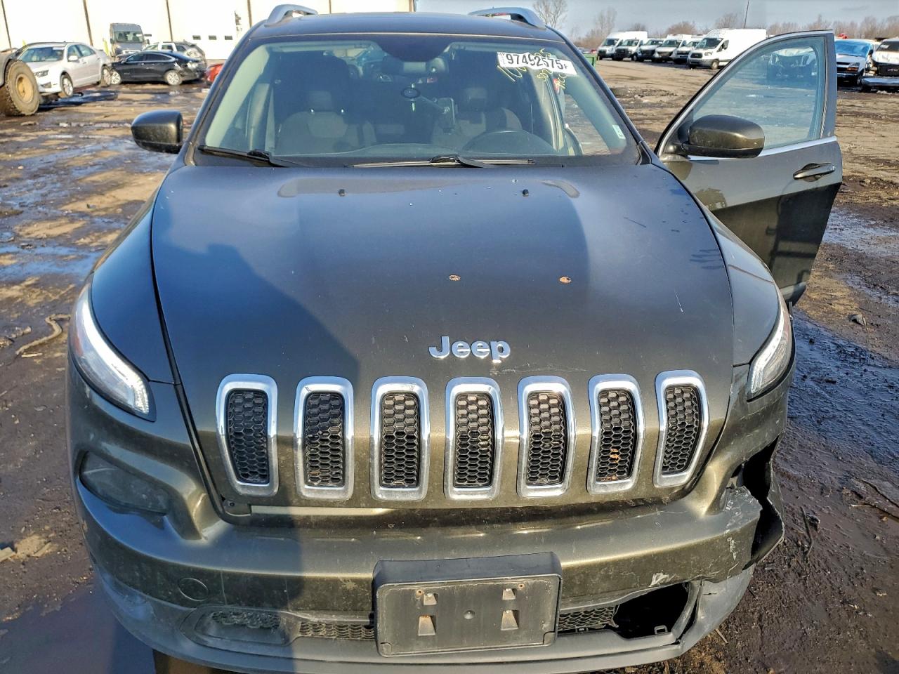 2015 Jeep Cherokee Latitude VIN: 1C4PJMCB3FW502555 Lot: 97492575