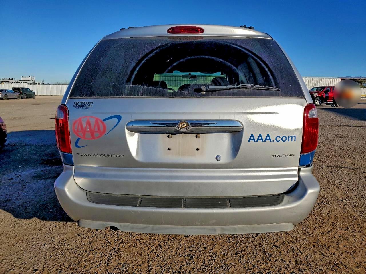 2005 Chrysler Town & Country Touring VIN: 2C4GP54L05R469663 Lot: 96040405