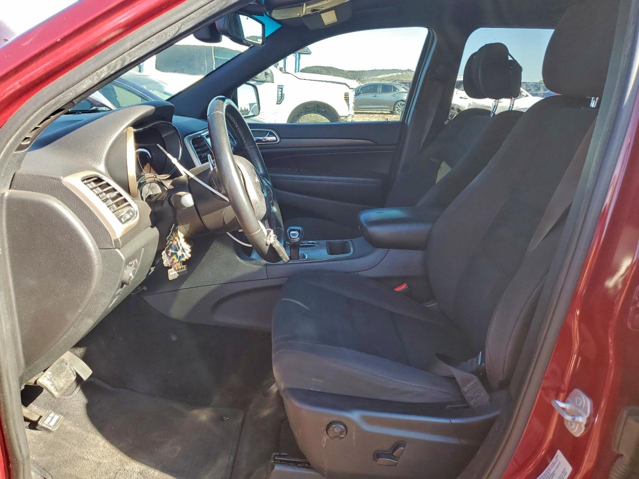 2015 Jeep Grand Cherokee Laredo VIN: 1C4RJEAG5FC823110 Lot: 94115795