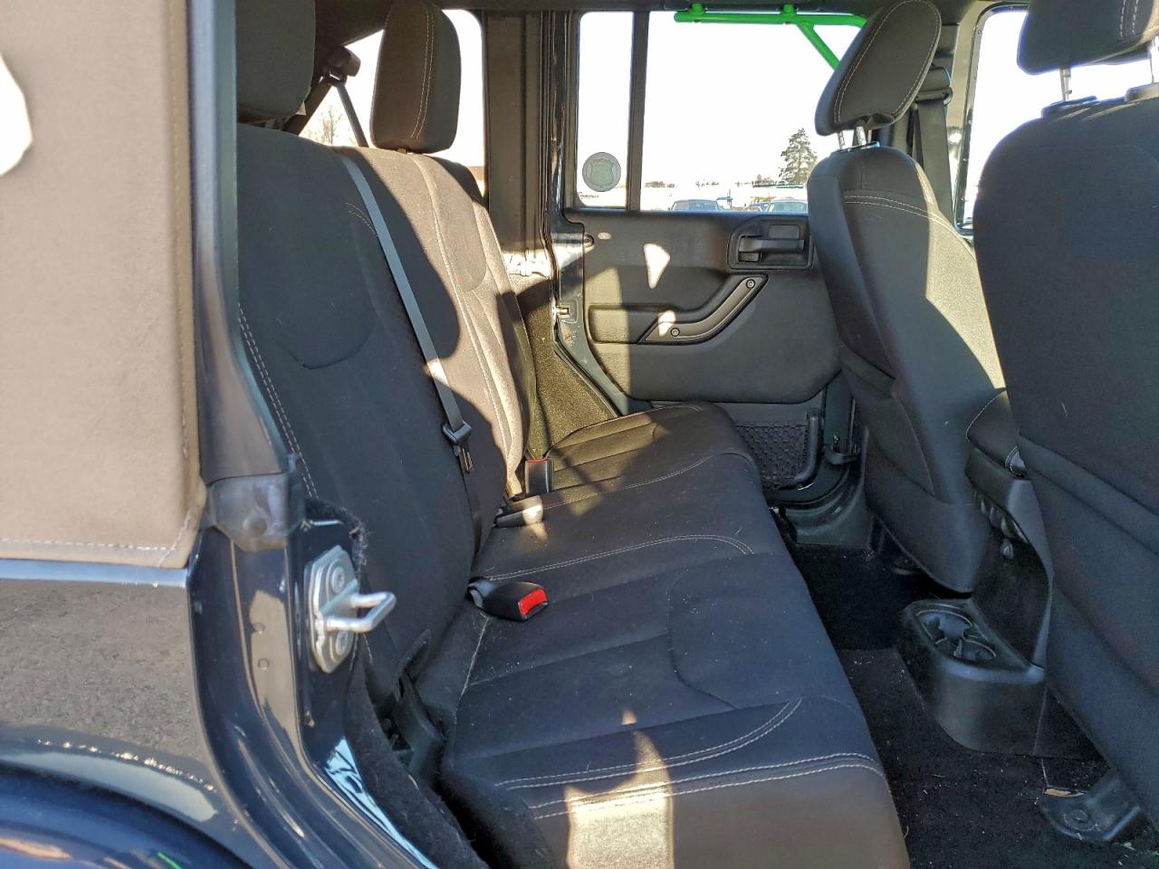 2018 Jeep Wrangler Unlimited Sport VIN: 1C4BJWDG0JL897434 Lot: 98033945