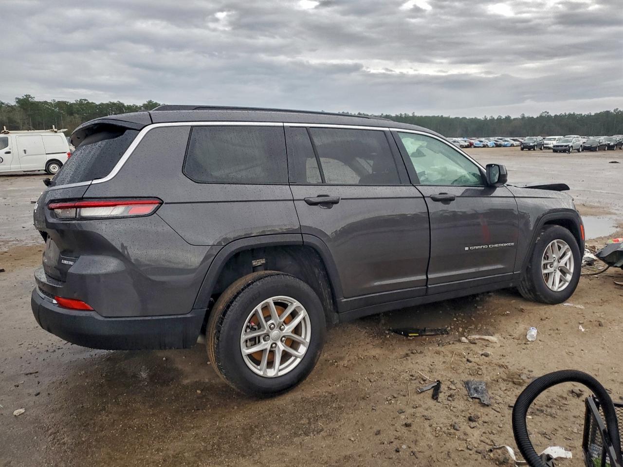 2024 Jeep Grand Cherokee L Laredo VIN: 1C4RJJAGXR8531646 Lot: 97562035