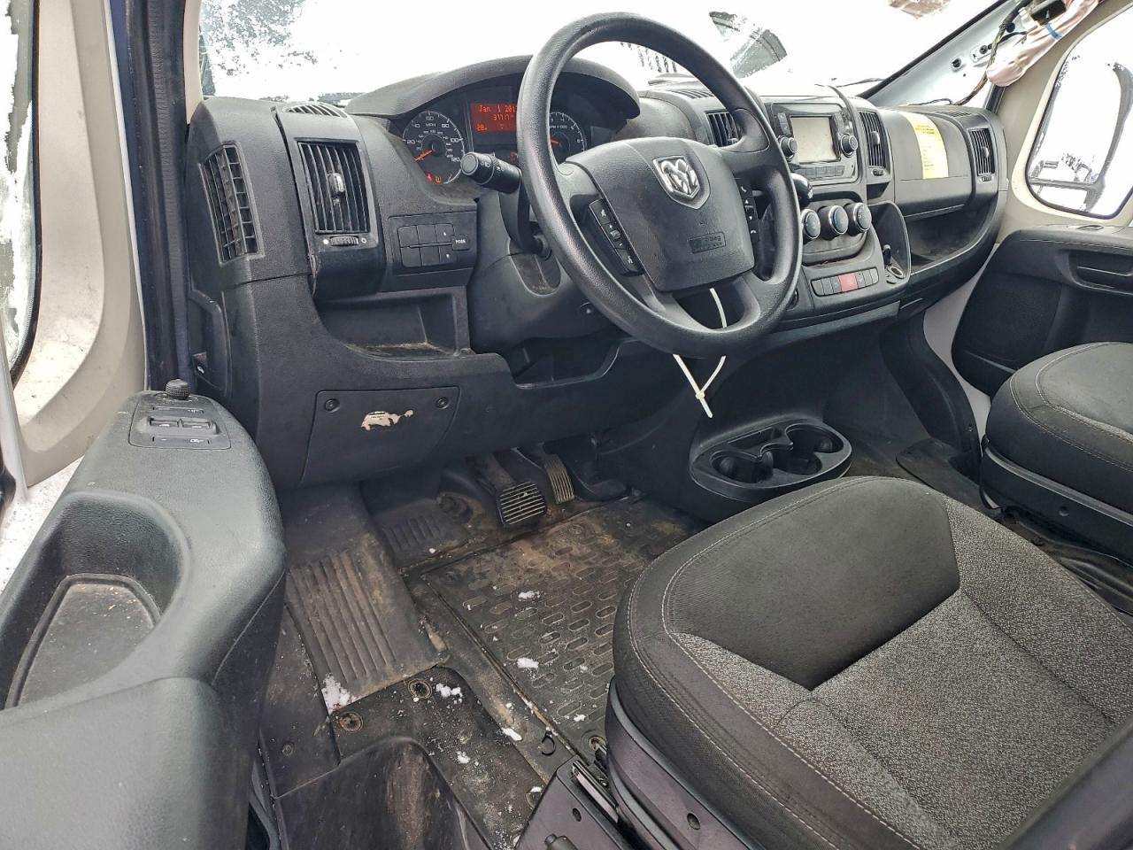 2018 Ram Promaster 2500 High Roof 159 Wb VIN: 3C6TRVDG5JE160768 Lot: 85439755