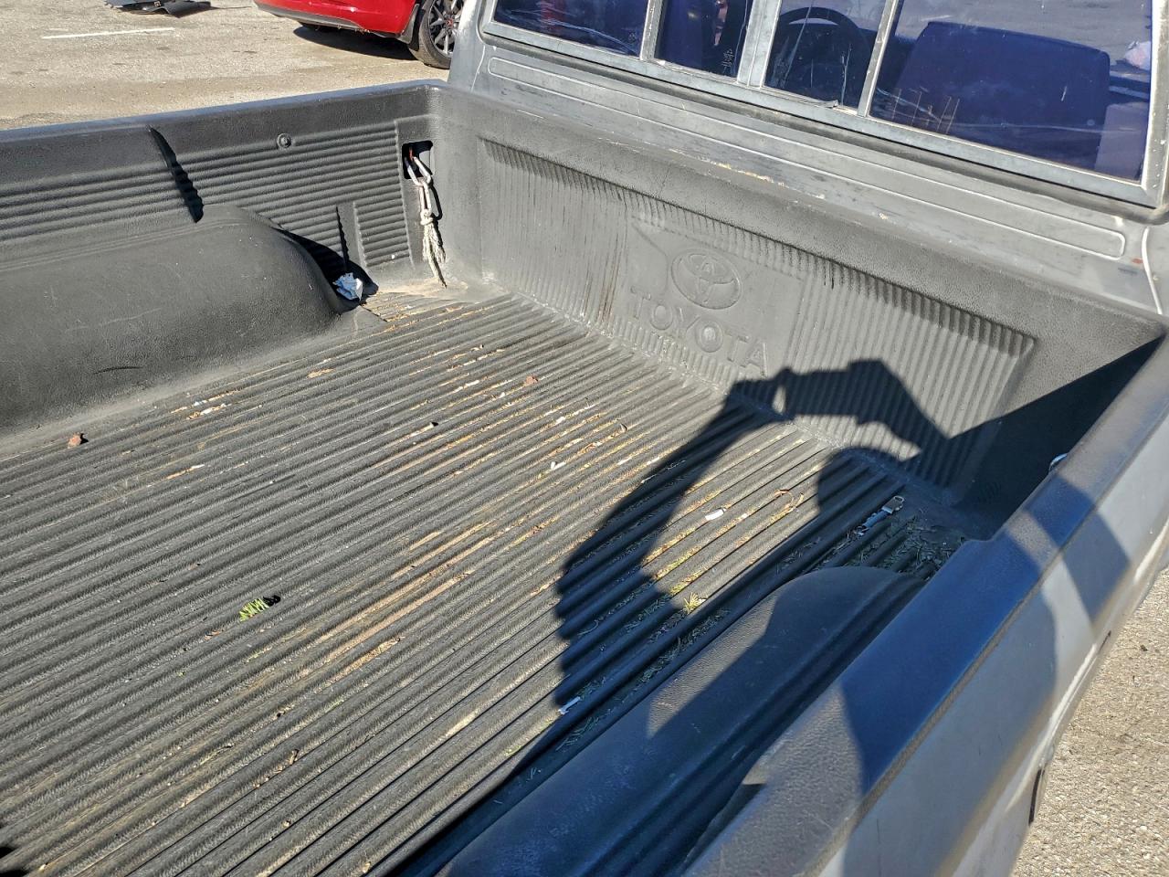 1994 Toyota Pickup 1/2 Ton Short Wheelbase Stb VIN: 4TARN81AXRZ257461 Lot: 96360555