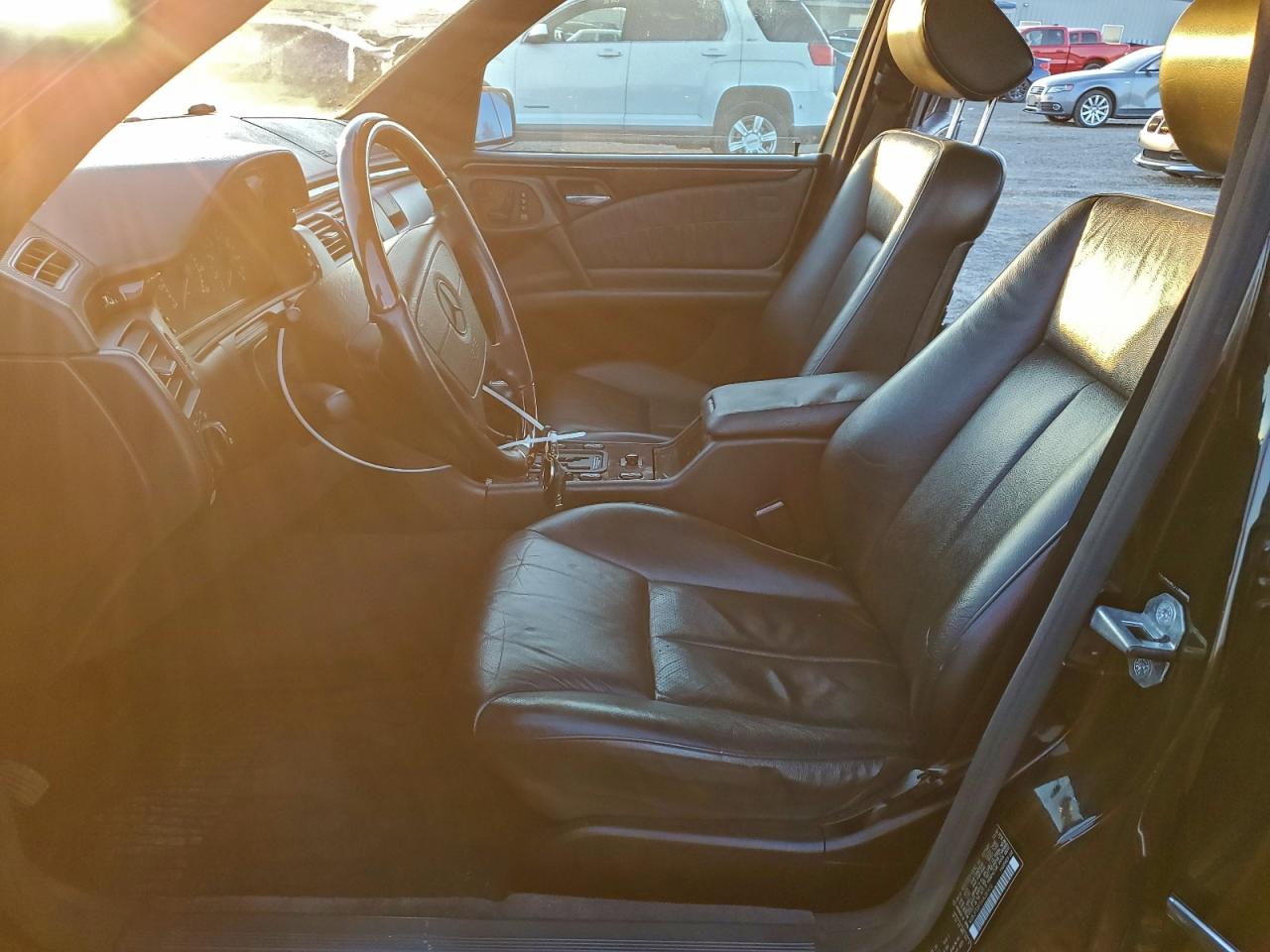 1997 Mercedes-Benz E 320 VIN: WDBJF55F0VA381412 Lot: 94896765