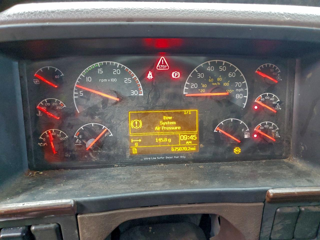 2014 Volvo Vn Vnl VIN: 4V4N19TH2EN152398 Lot: 93256095