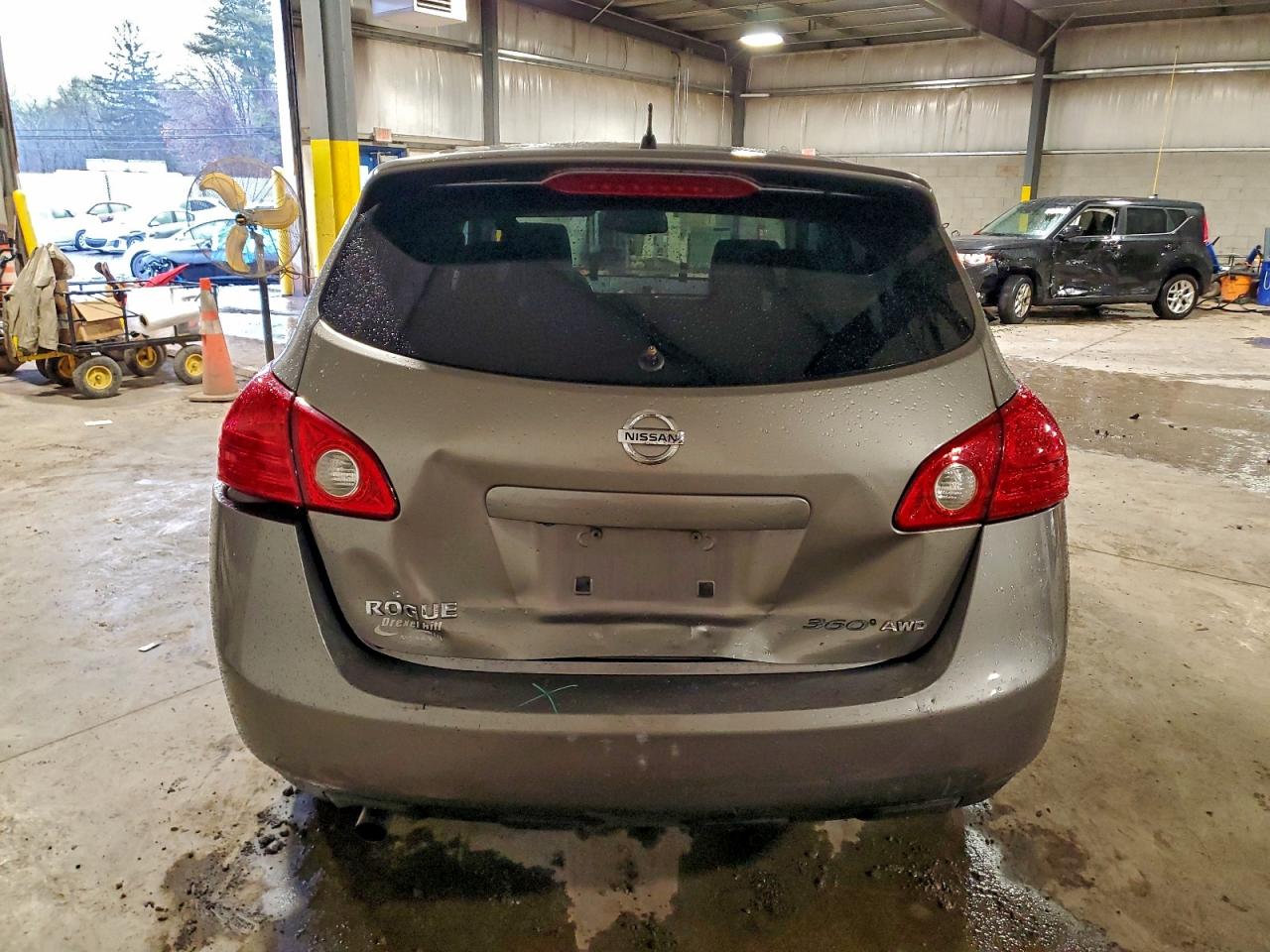 2010 Nissan Rogue S VIN: JN8AS5MV9AW609253 Lot: 94470175