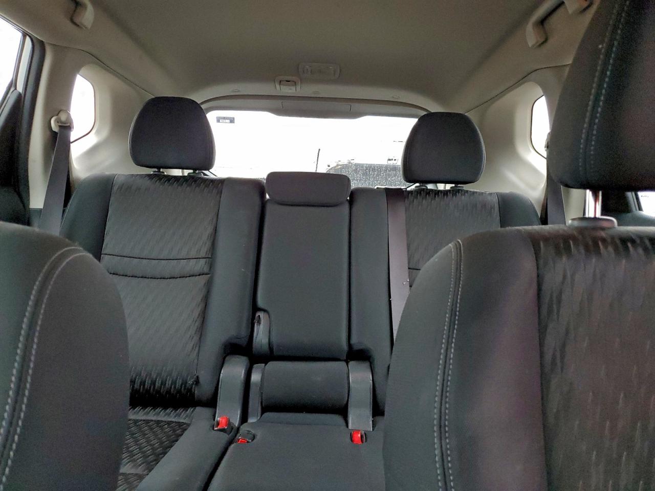 2018 Nissan Rogue S VIN: KNMAT2MV4JP540585 Lot: 96101565