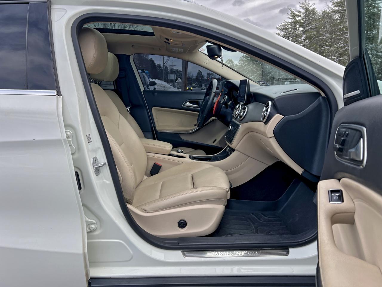 Фото: WDCTG4GB8HJ354453