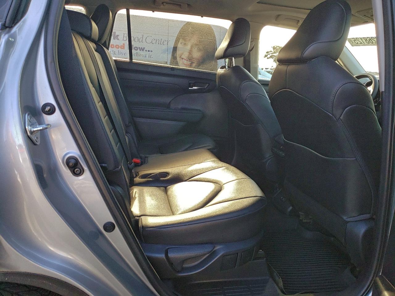 2021 Toyota Highlander Xle VIN: 5TDHZRBH7MS070324 Lot: 70268125