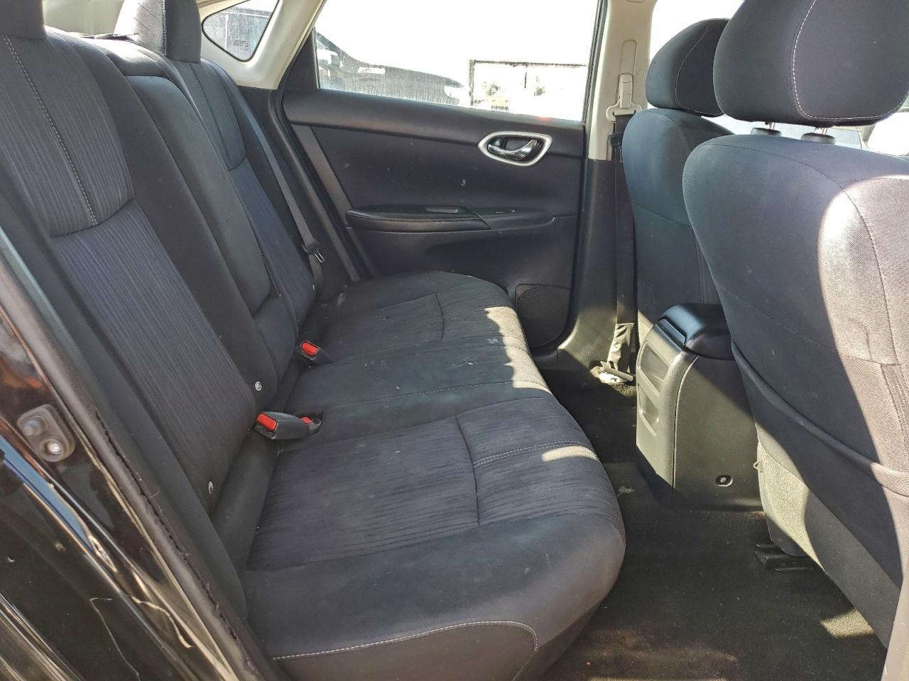 2016 Nissan Sentra S VIN: 3N1AB7AP3GL670449 Lot: 95780045