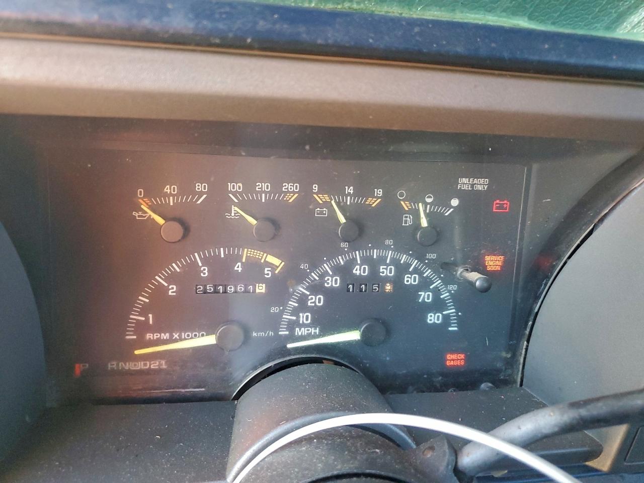 1994 Chevrolet Gmt-400 K1500 VIN: 1GCEK19K8RE276002 Lot: 93942345