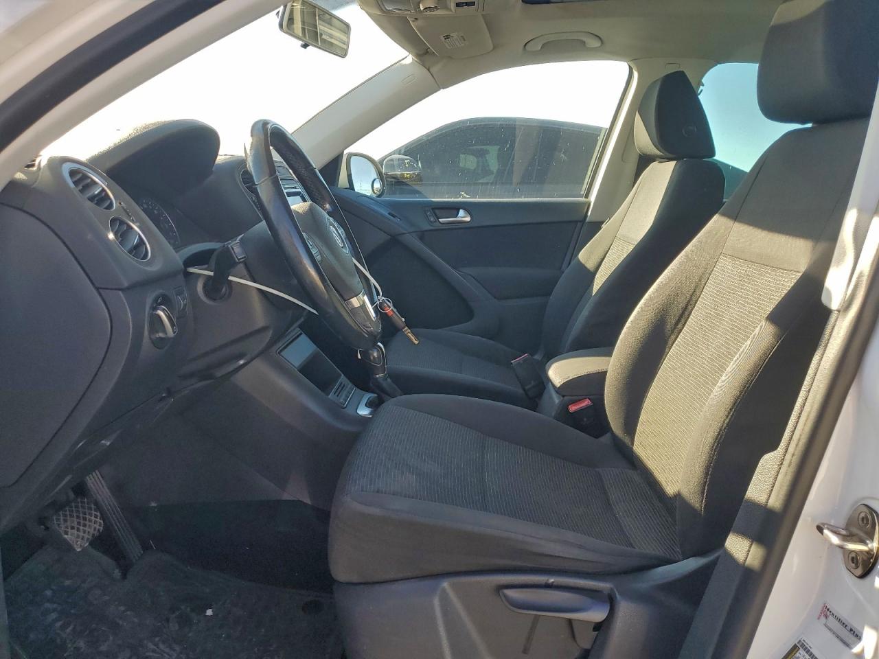 2013 Volkswagen Tiguan S VIN: WVGAV7AX6DW529056 Lot: 95997665