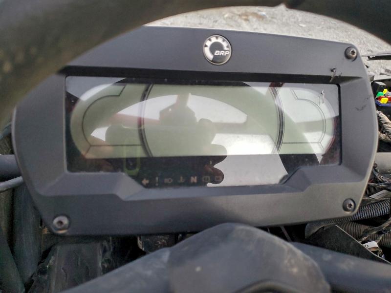 2025 OETH MAVERICK X3 X RC72 TROBRR