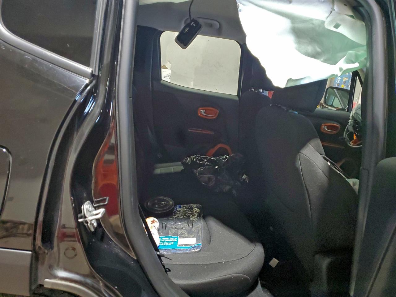 2020 Jeep Renegade Latitude VIN: ZACNJBBBXLPL71403 Lot: 94476975