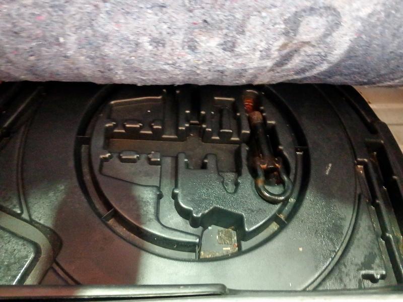 2003 TOYOTA YARIS COLO