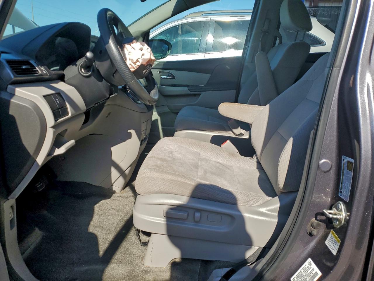 2015 Honda Odyssey Lx VIN: 5FNRL5H28FB041150 Lot: 96698745