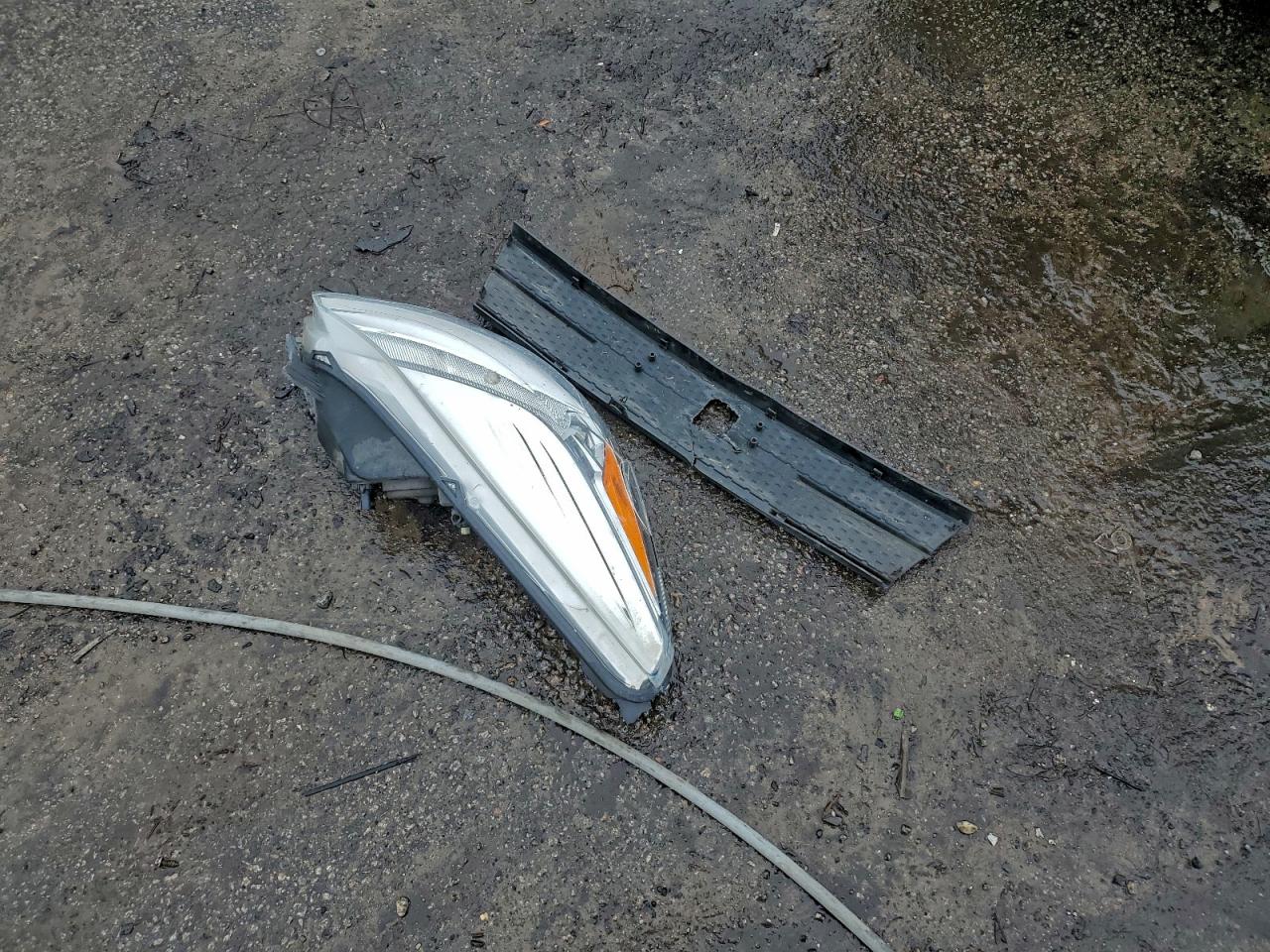 2016 Ford Focus Titanium VIN: 1FADP3N23GL307086 Lot: 95975075