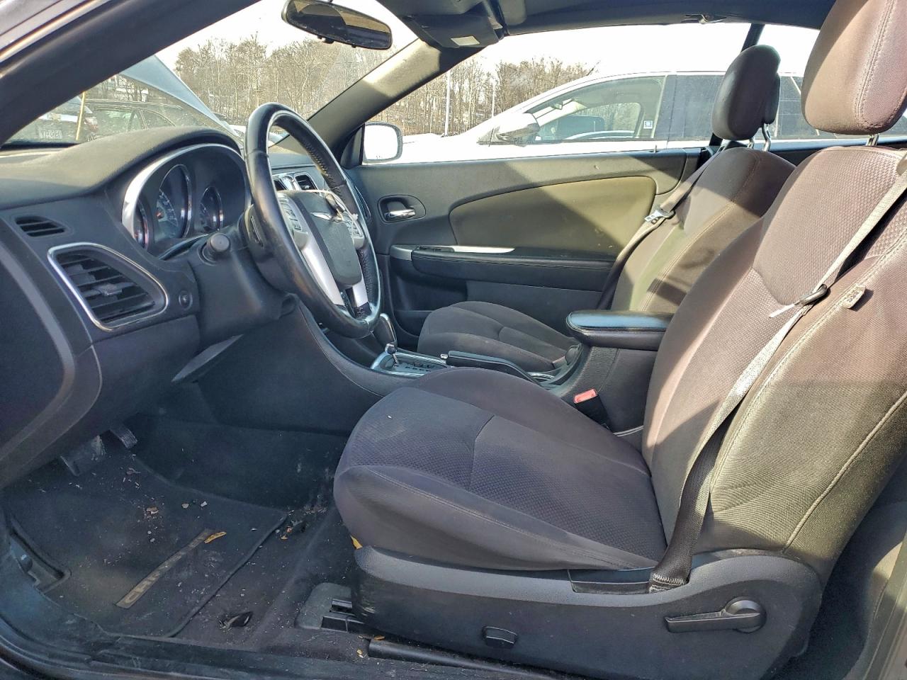 2012 Chrysler 200 Touring VIN: 1C3BCBEB8CN215692 Lot: 95434285