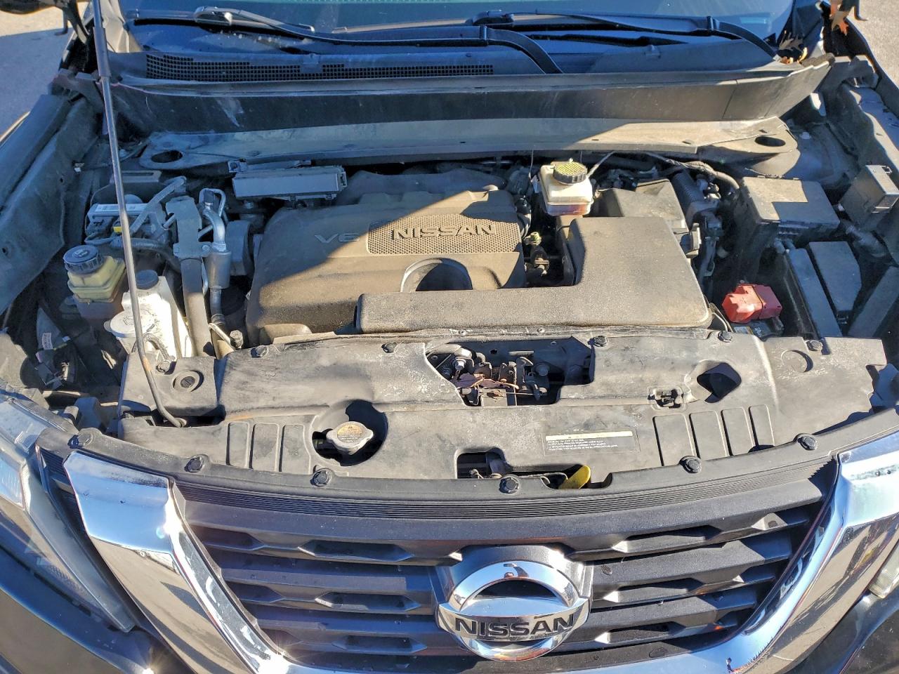 2018 Nissan Pathfinder S VIN: 5N1DR2MMXJC650692 Lot: 94705845