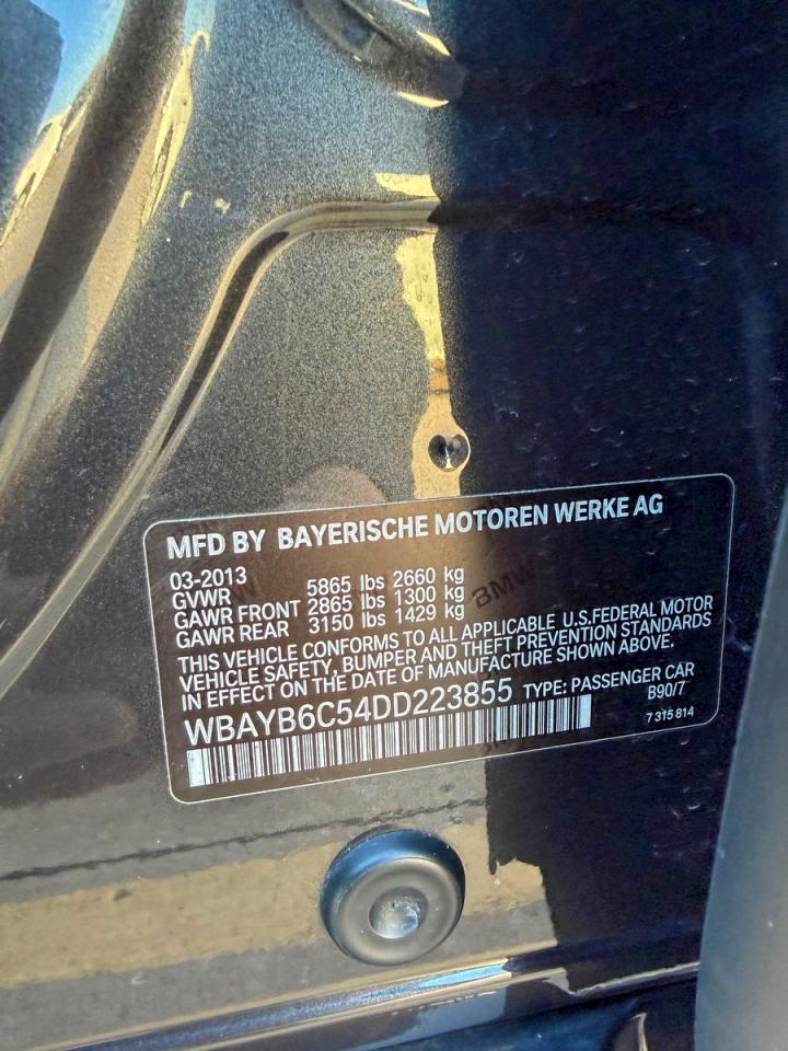 Фото: WBAYB6C54DD223855