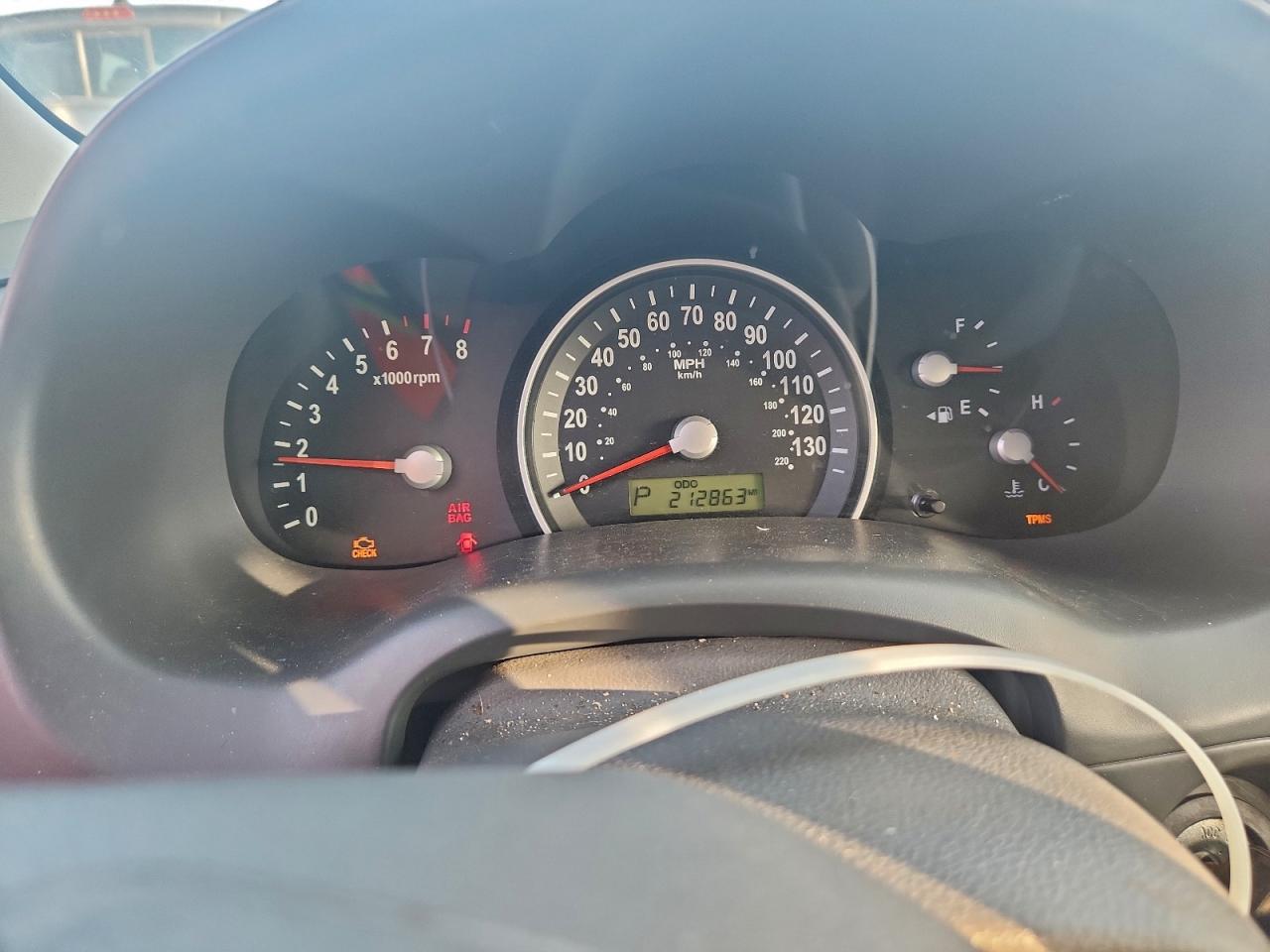 2009 Kia Sedona Ex VIN: KNDMB233796317099 Lot: 94166675