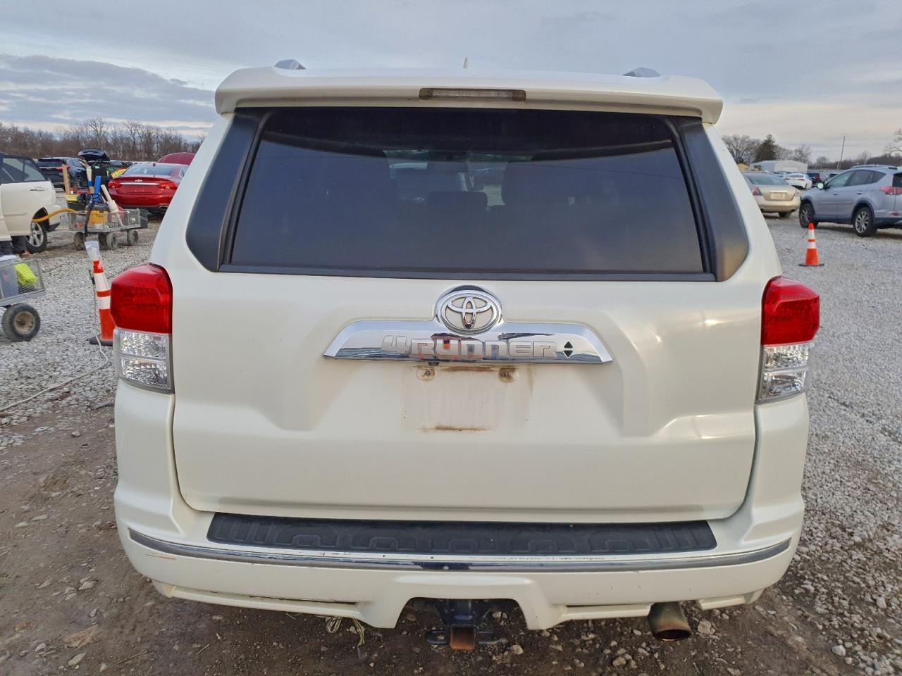 2011 Toyota 4Runner Sr5 VIN: JTEBU5JR0B5048929 Lot: 81232915