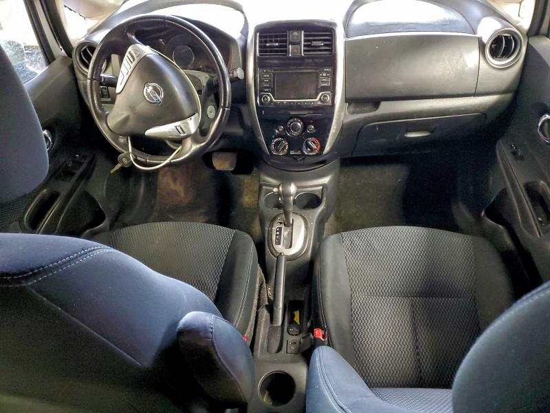  NISSAN VERSA 2016 Серебристый