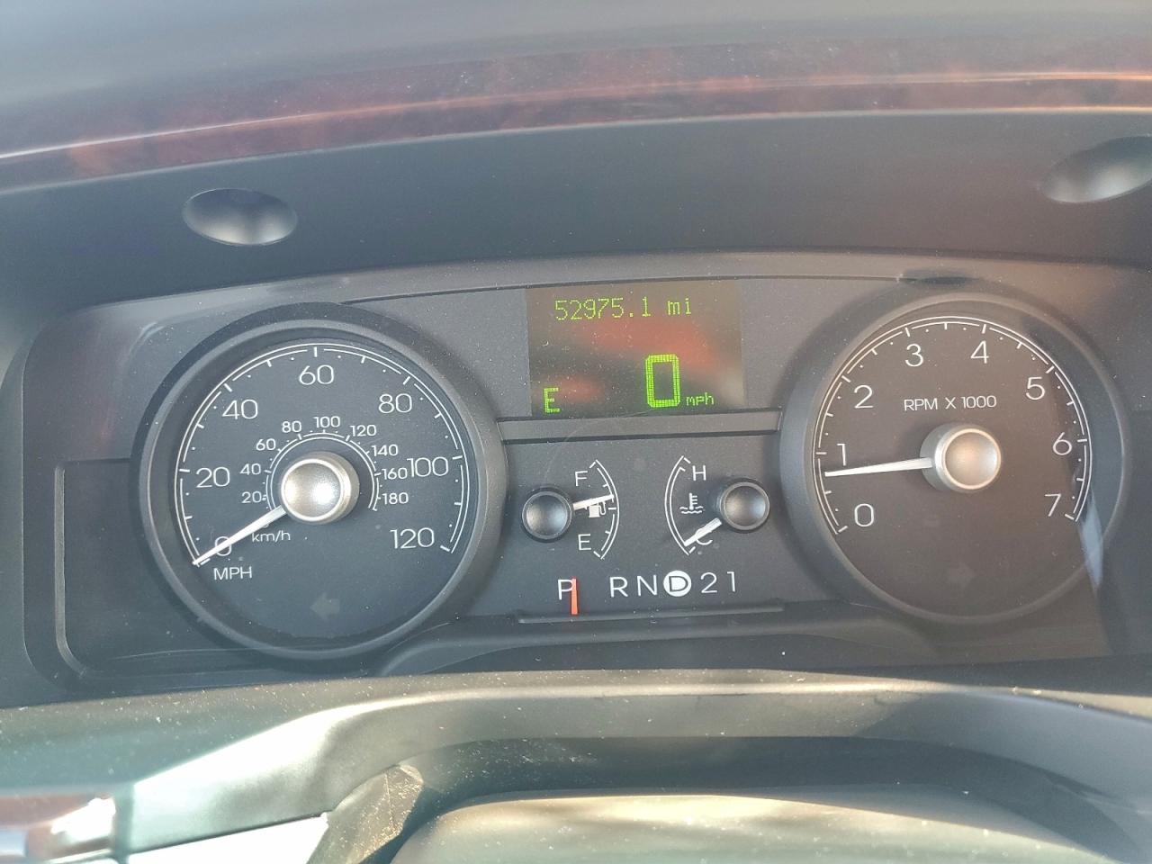 2006 Lincoln Town Car Signature Limited VIN: 1LNHM82VX6Y610380 Lot: 94872275