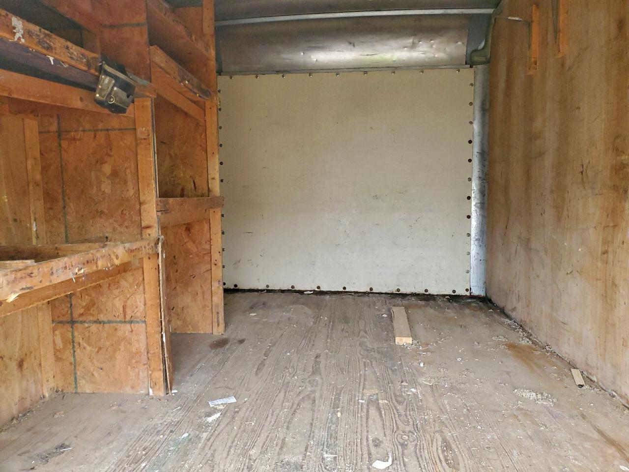 2009 Ford Transit Box Truck VIN: 1FDWF36509EA70381 Lot: 94898015