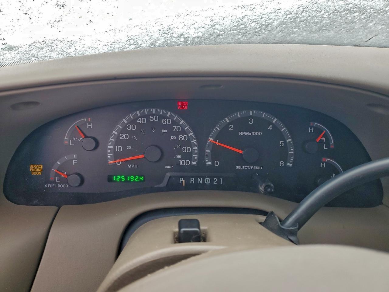 2000 Ford F150 VIN: 1FTRX17L3YNA20296 Lot: 92928985