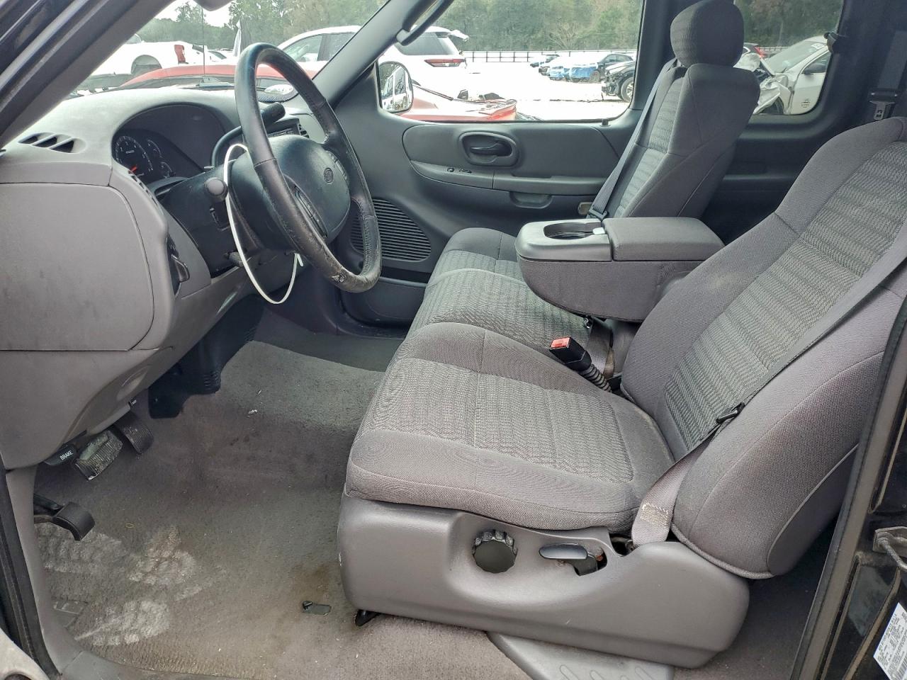 2002 Ford F150 VIN: 1FTRX17252NB05428 Lot: 96001825