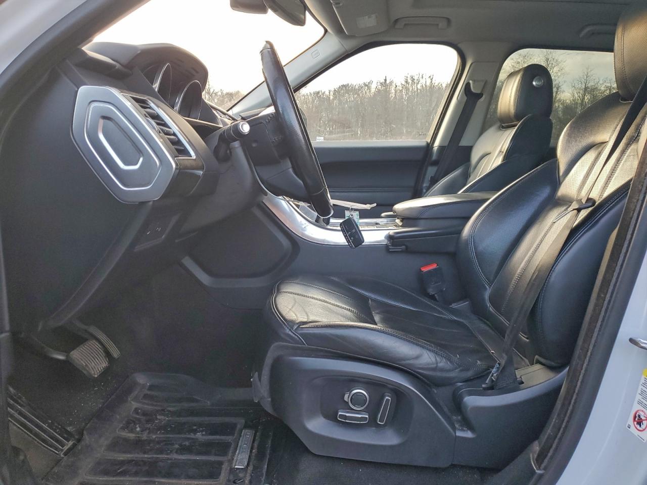 2016 Land Rover Range Rover Sport Hse VIN: SALWR2PF0GA657657 Lot: 95722185