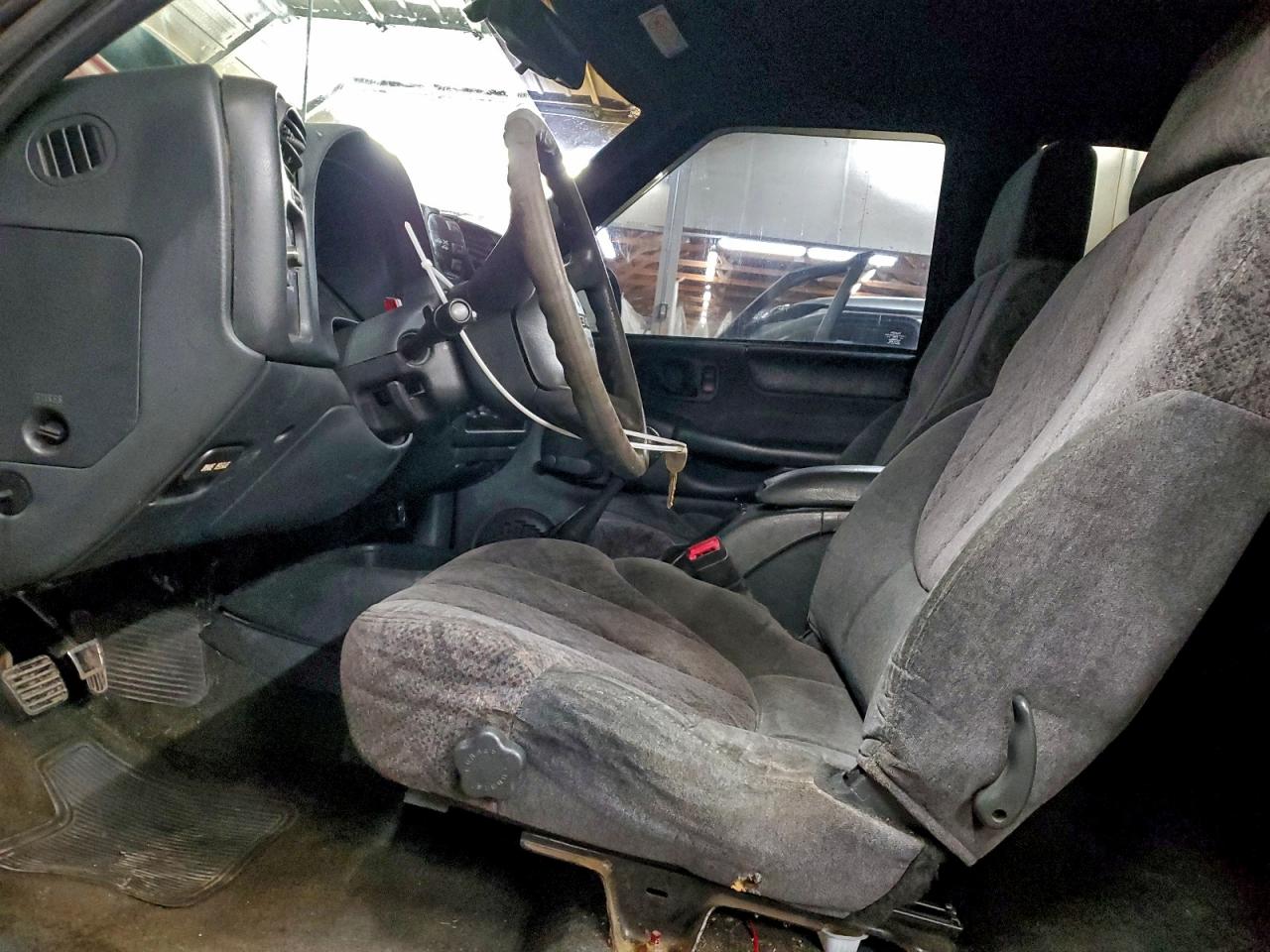 2000 GMC Sonoma VIN: 1GTDT19W2YK146227 Lot: 94685535