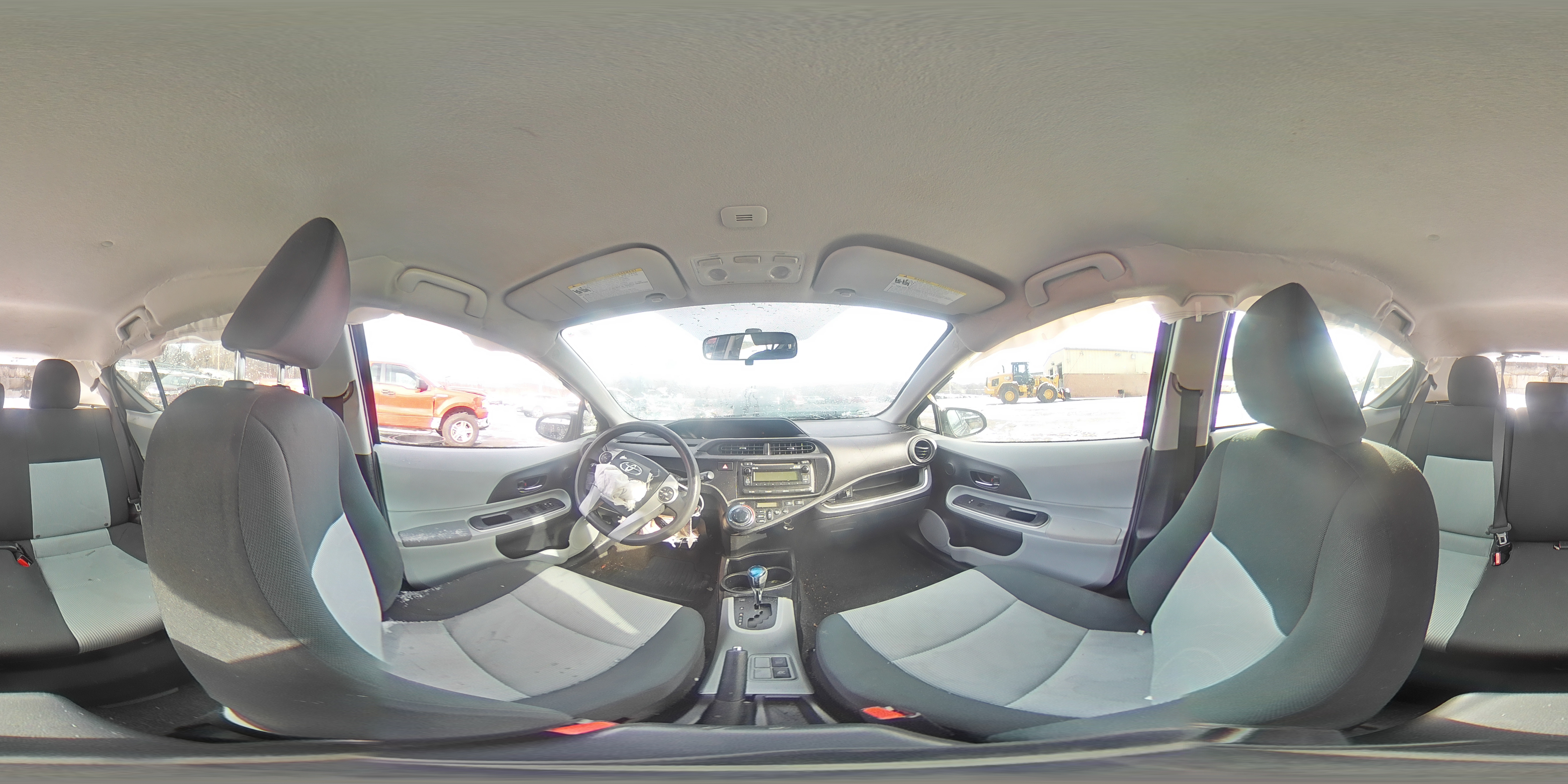 2014 Toyota Prius C VIN: JTDKDTB3XE1565508 Lot: 94470855