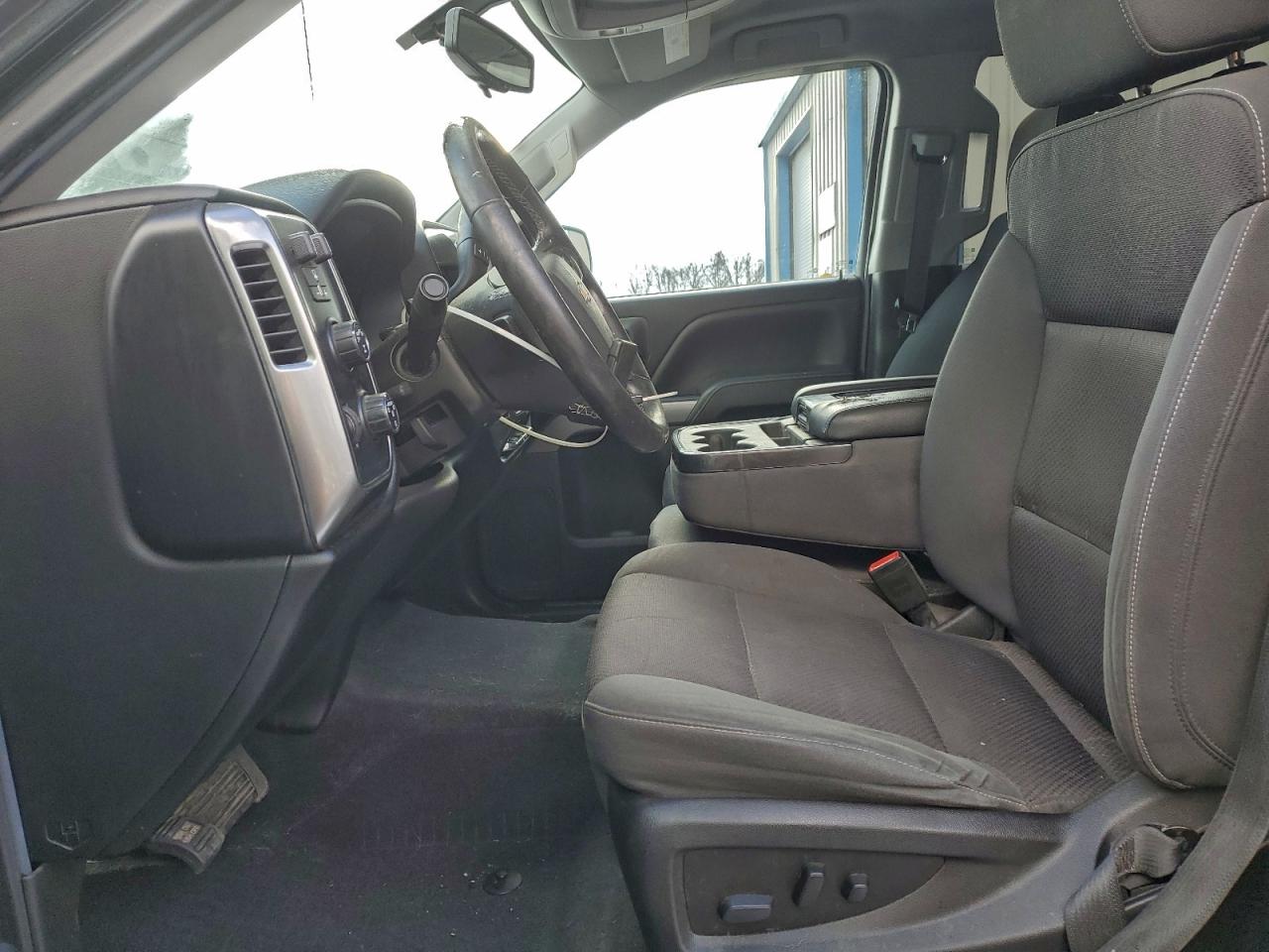 2018 Chevrolet Silverado K1500 Lt VIN: 3GCUKREC0JG472845 Lot: 94969375