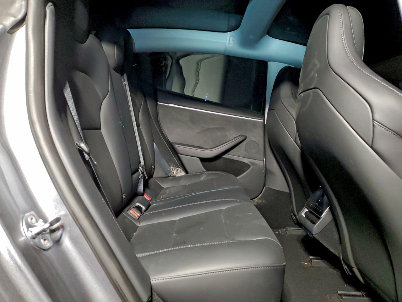 2025 Tesla Model 3 VIN: 5YJ3E1ET9SF938686 Lot: 92766005