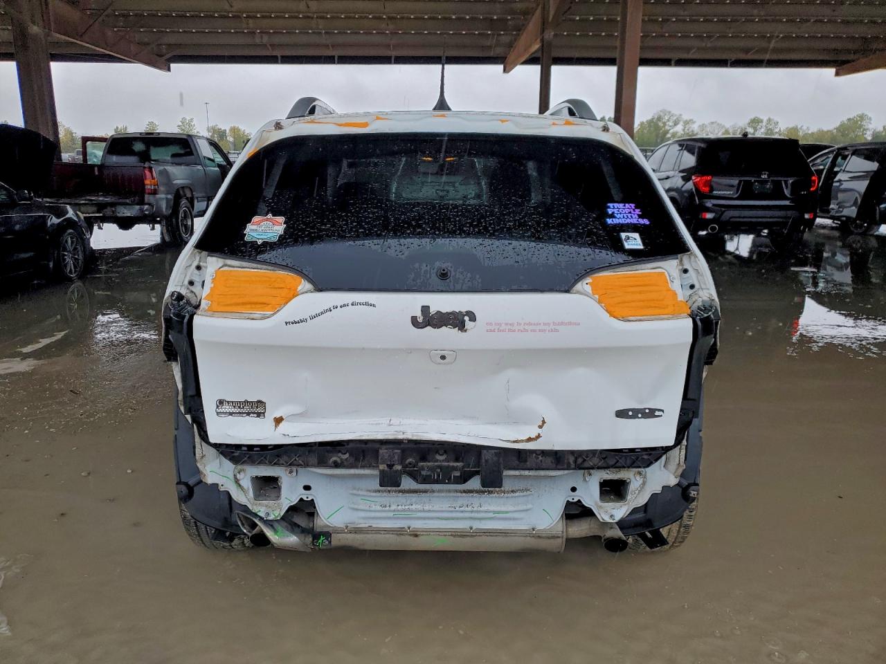 2018 Jeep Cherokee Latitude VIN: 1C4PJLCX8JD587452 Lot: 93612235